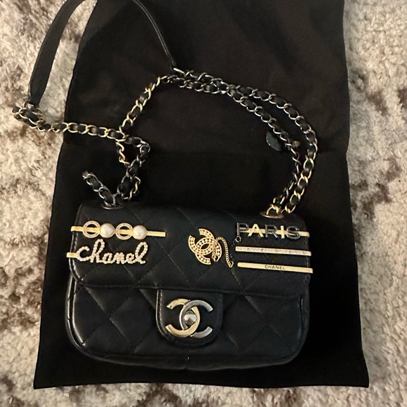 COPY - Authentic Chanel FLAP BAG - Picture 2 of 6